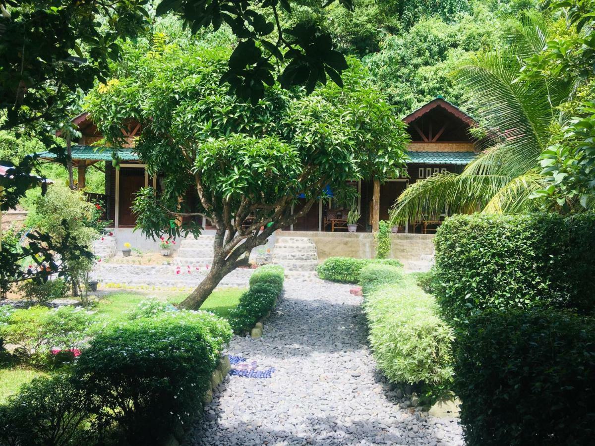 Sahnan Guest House Bukit Lawang Extérieur photo